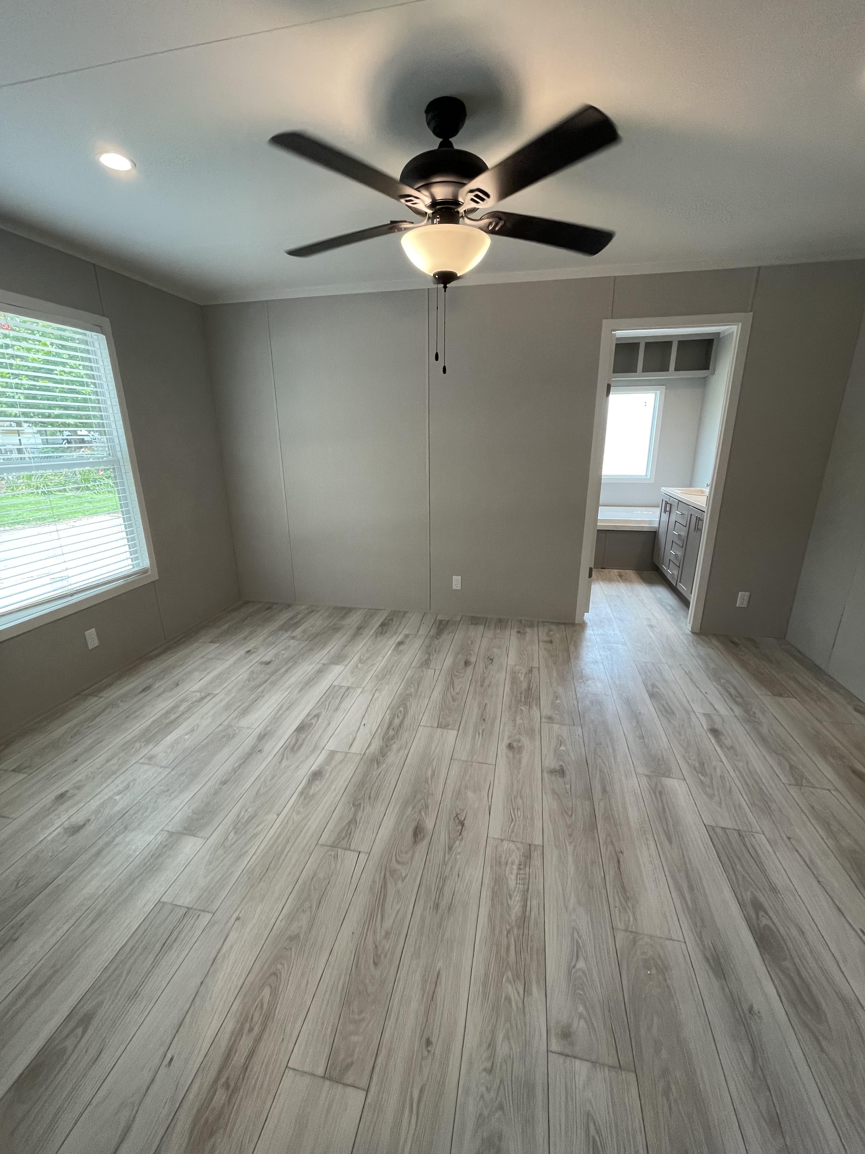 4800 S Foster Rd, Oklahoma City, Oklahoma 73129, 3 Bedrooms Bedrooms, ,2 BathroomsBathrooms,Single Wide,For Sale,S Foster Rd,1357