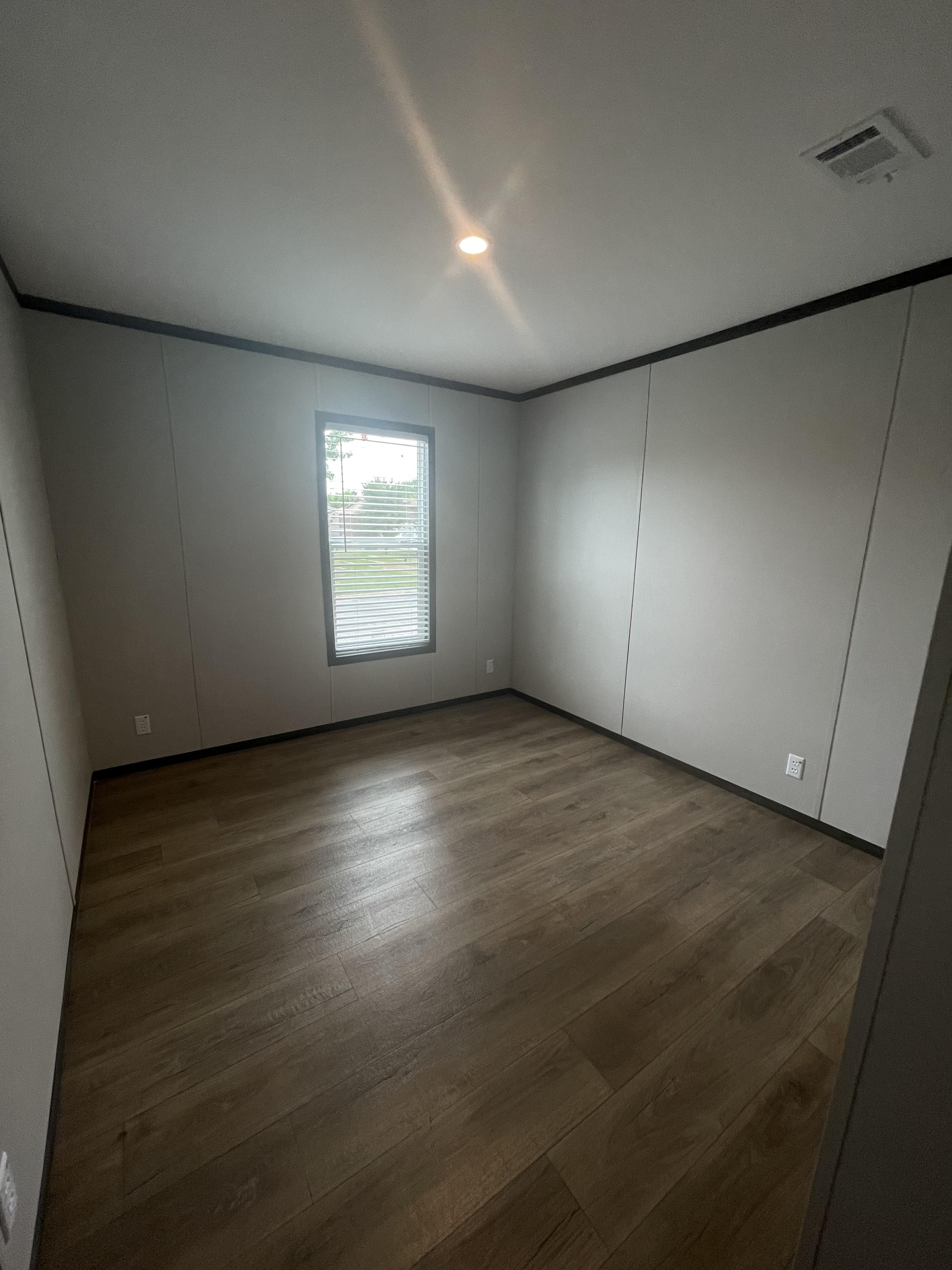 4800 S Foster Rd, Oklahoma City, Oklahoma 73129, 3 Bedrooms Bedrooms, ,2 BathroomsBathrooms,Single Wide,For Sale,S Foster Rd,1359