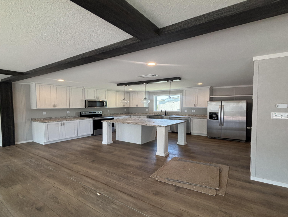 5004 S Eastern Ave, Oklahoma City, Oklahoma 73129, 3 Bedrooms Bedrooms, ,2 BathroomsBathrooms,Single Wide,For Sale,S Eastern Ave,1360