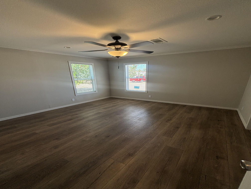 5004 S Eastern Ave, Oklahoma City, Oklahoma 73129, 3 Bedrooms Bedrooms, ,2 BathroomsBathrooms,Single Wide,For Sale,S Eastern Ave,1360