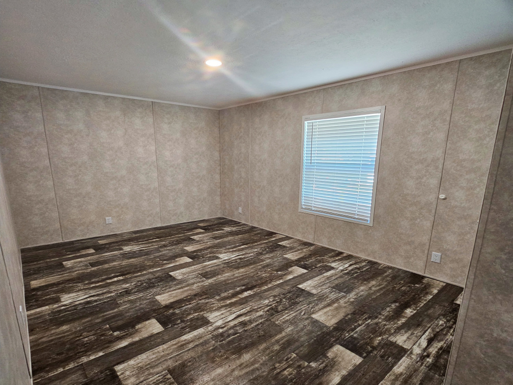 3700 28th St, Sioux City, Iowa 51105, 3 Bedrooms Bedrooms, ,2 BathroomsBathrooms,Single Wide,For Sale,28th St,1364