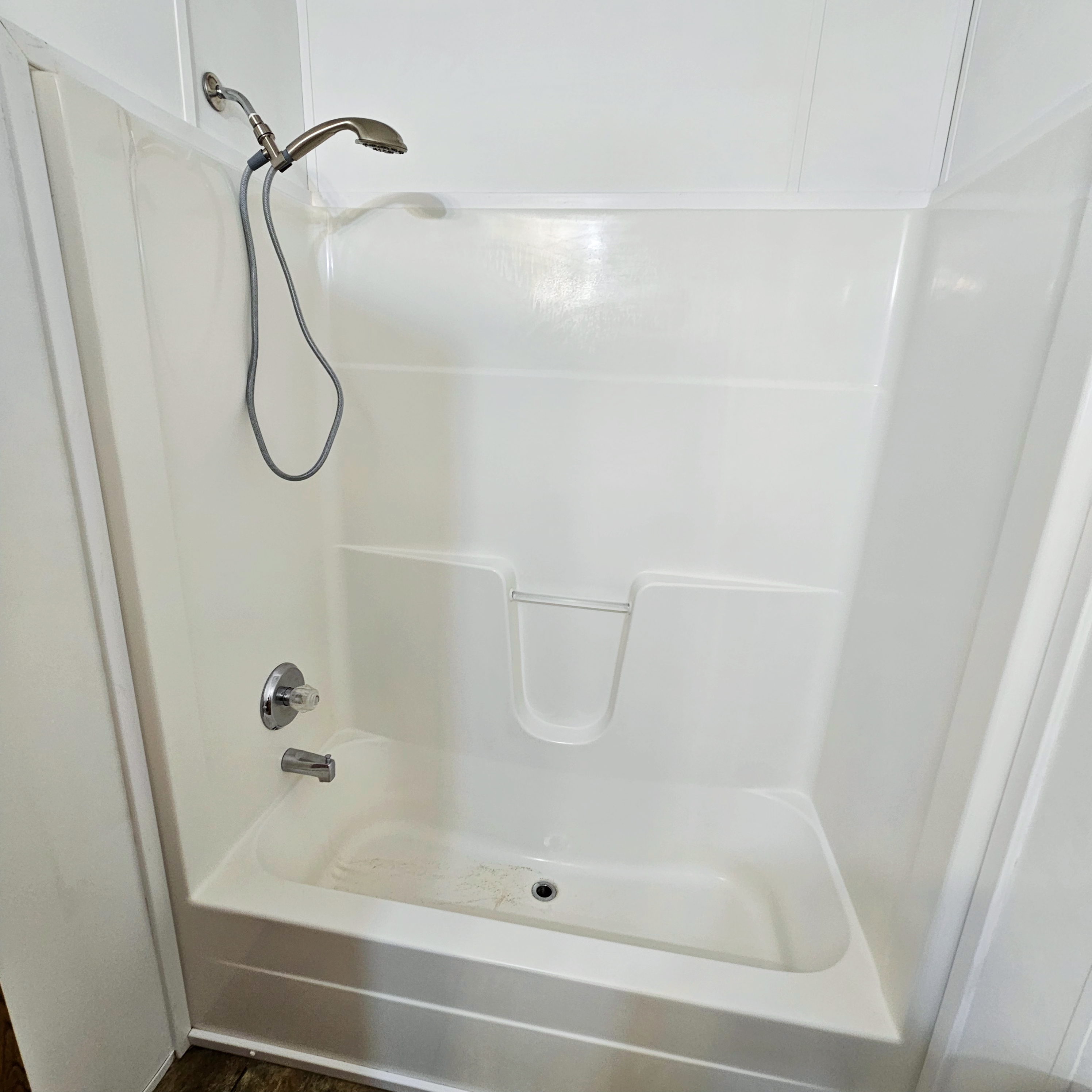 3700 28th St, Sioux City, Iowa 51105, 2 Bedrooms Bedrooms, ,2 BathroomsBathrooms,Single Wide,For Sale,28th St,1365