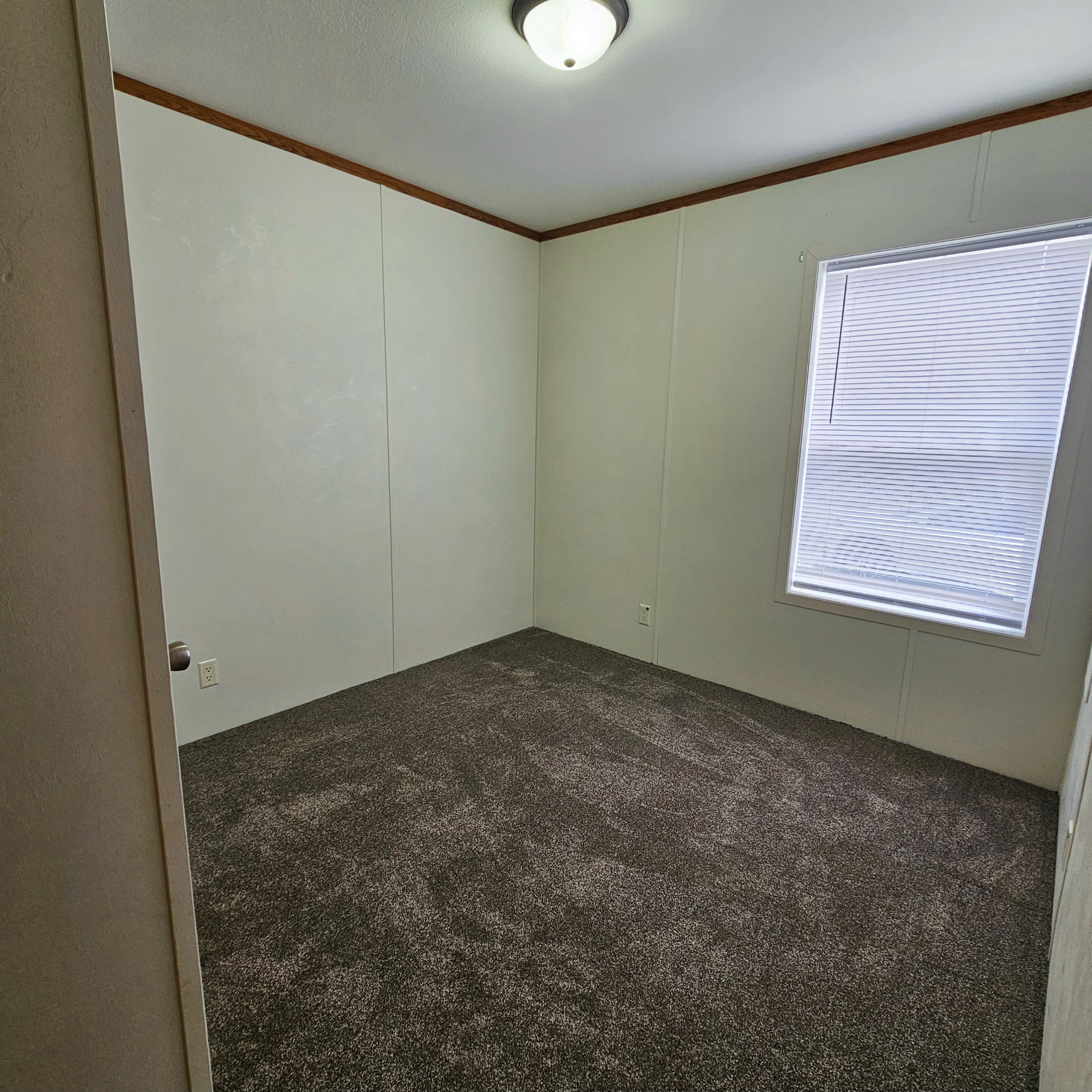 3700 28th St, Sioux City, Iowa 51105, 2 Bedrooms Bedrooms, ,2 BathroomsBathrooms,Single Wide,For Sale,28th St,1365