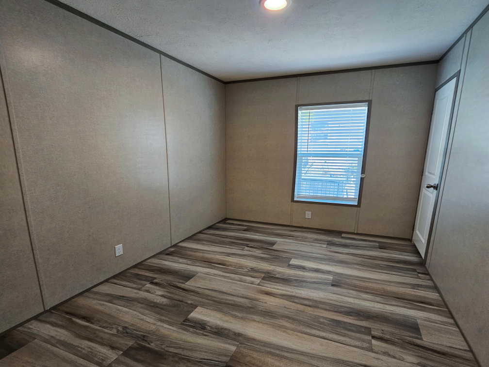 3700 28th St 51105, Sioux City, Iowa 51105, 3 Bedrooms Bedrooms, ,2 BathroomsBathrooms,Single Wide,For Sale,28th St,1366