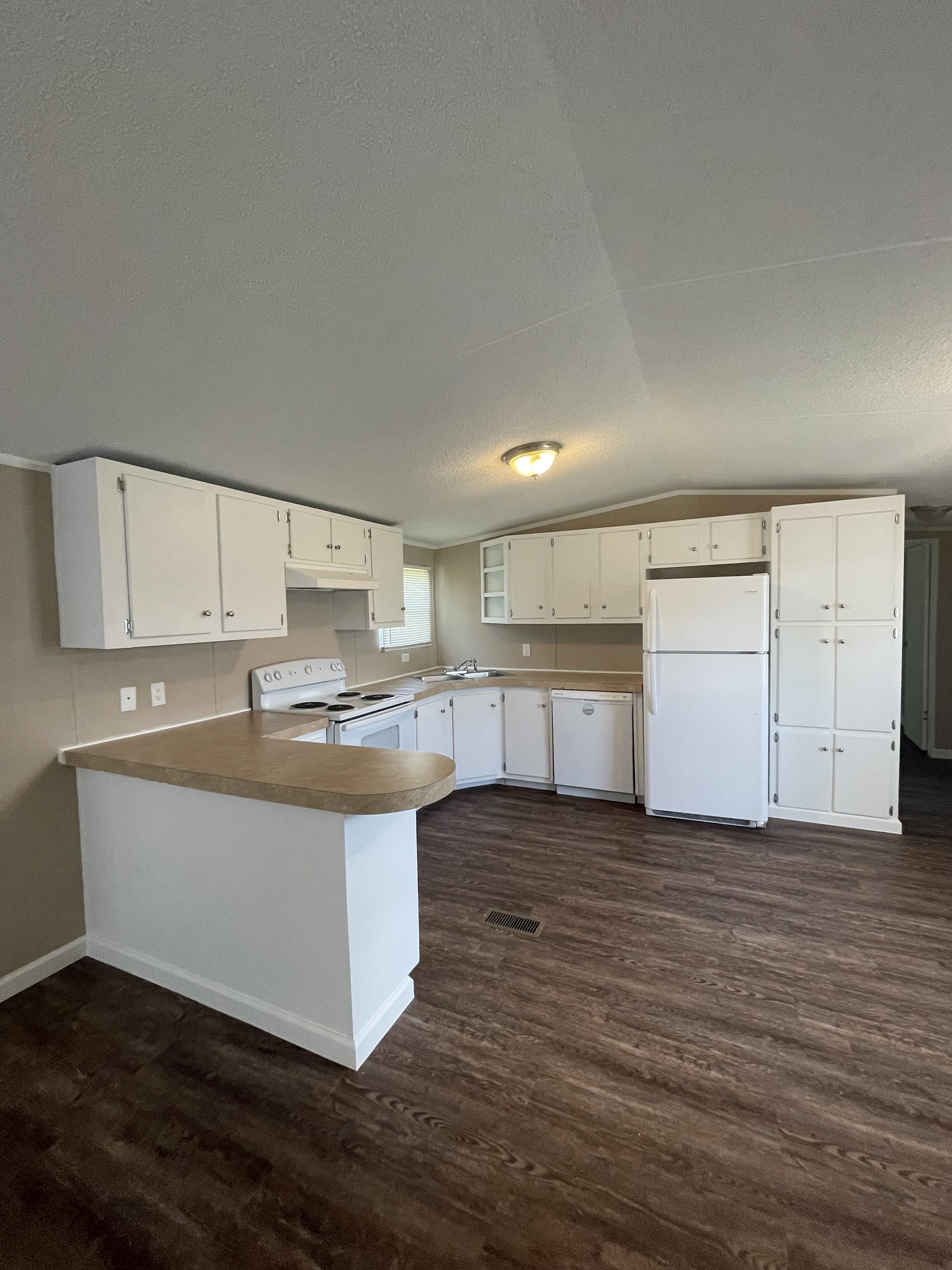 4800 S Foster Rd, Oklahoma City, Oklahoma 73129, 3 Bedrooms Bedrooms, ,2 BathroomsBathrooms,Single Wide,For Sale,Trlr #340,S Foster Rd,1376