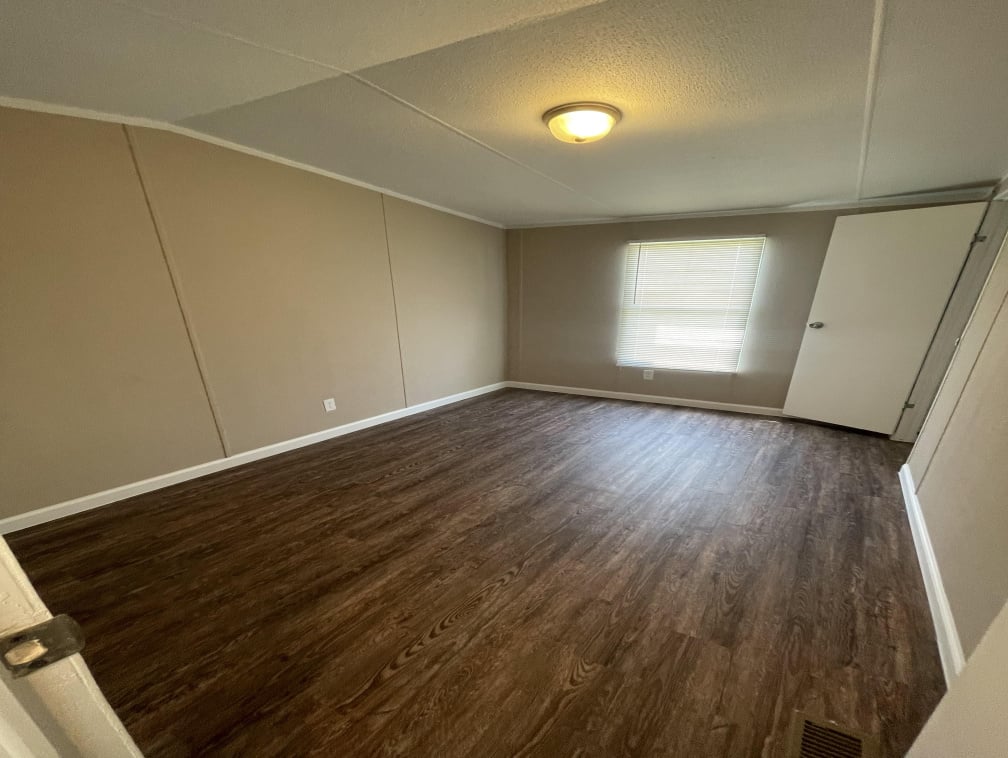 4800 S Foster Rd, Oklahoma City, Oklahoma 73129, 3 Bedrooms Bedrooms, ,2 BathroomsBathrooms,Single Wide,For Sale,Trlr #340,S Foster Rd,1376