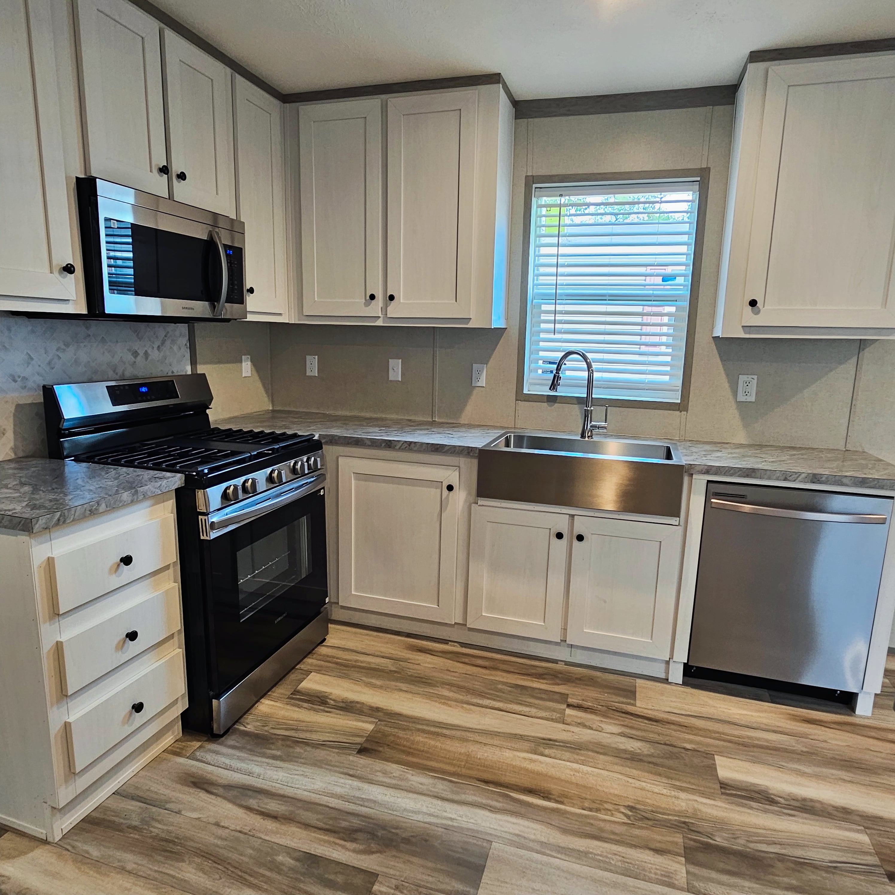 3700 28th Street, Sioux City, Iowa 51105, 3 Bedrooms Bedrooms, ,2 BathroomsBathrooms,Single Wide,For Sale,28th Street,1492