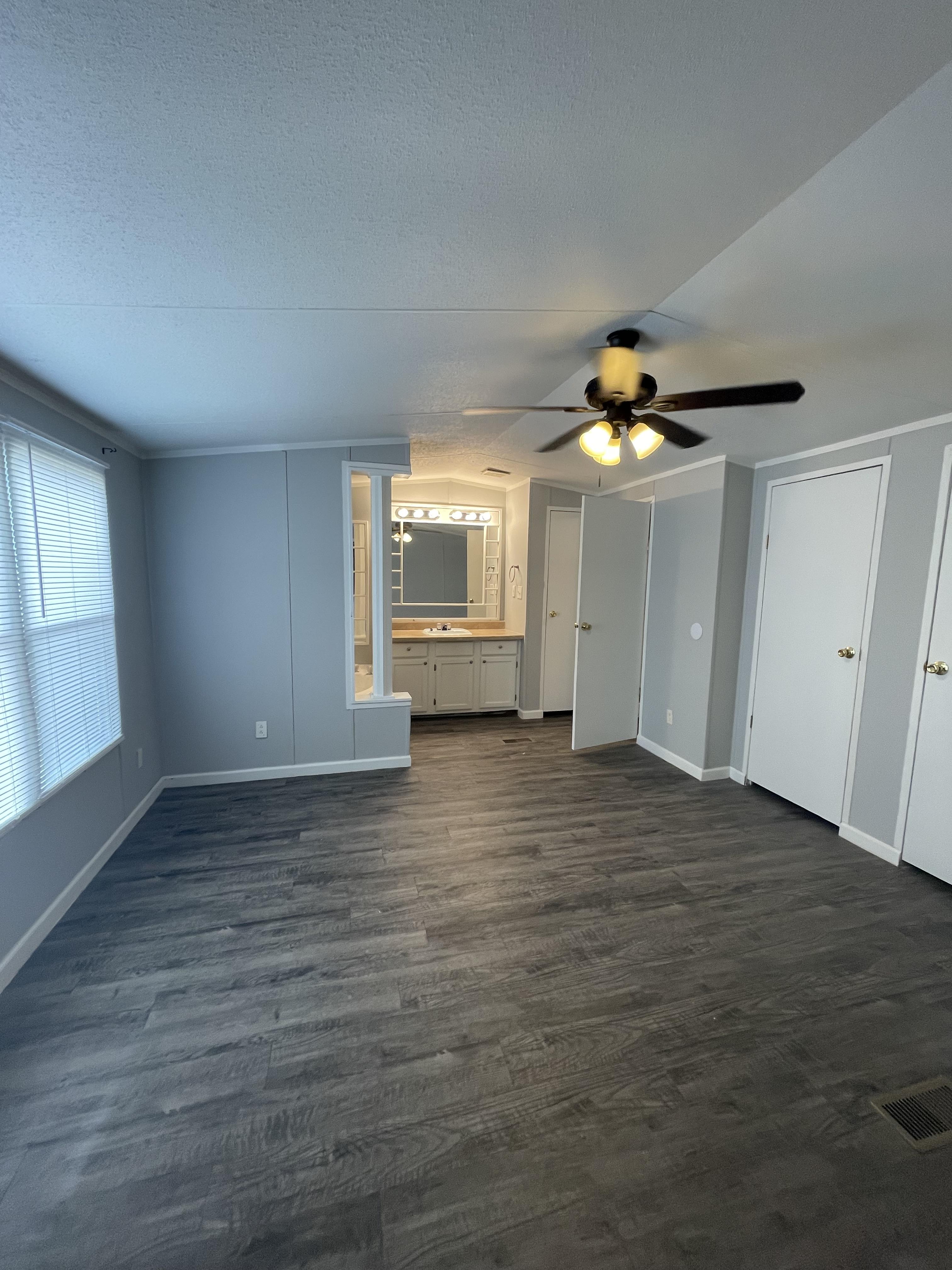 4800 S Foster Rd, Oklahoma City, Oklahoma 73129, 2 Bedrooms Bedrooms, ,2 BathroomsBathrooms,Single Wide,For Sale,S Foster Rd,1517