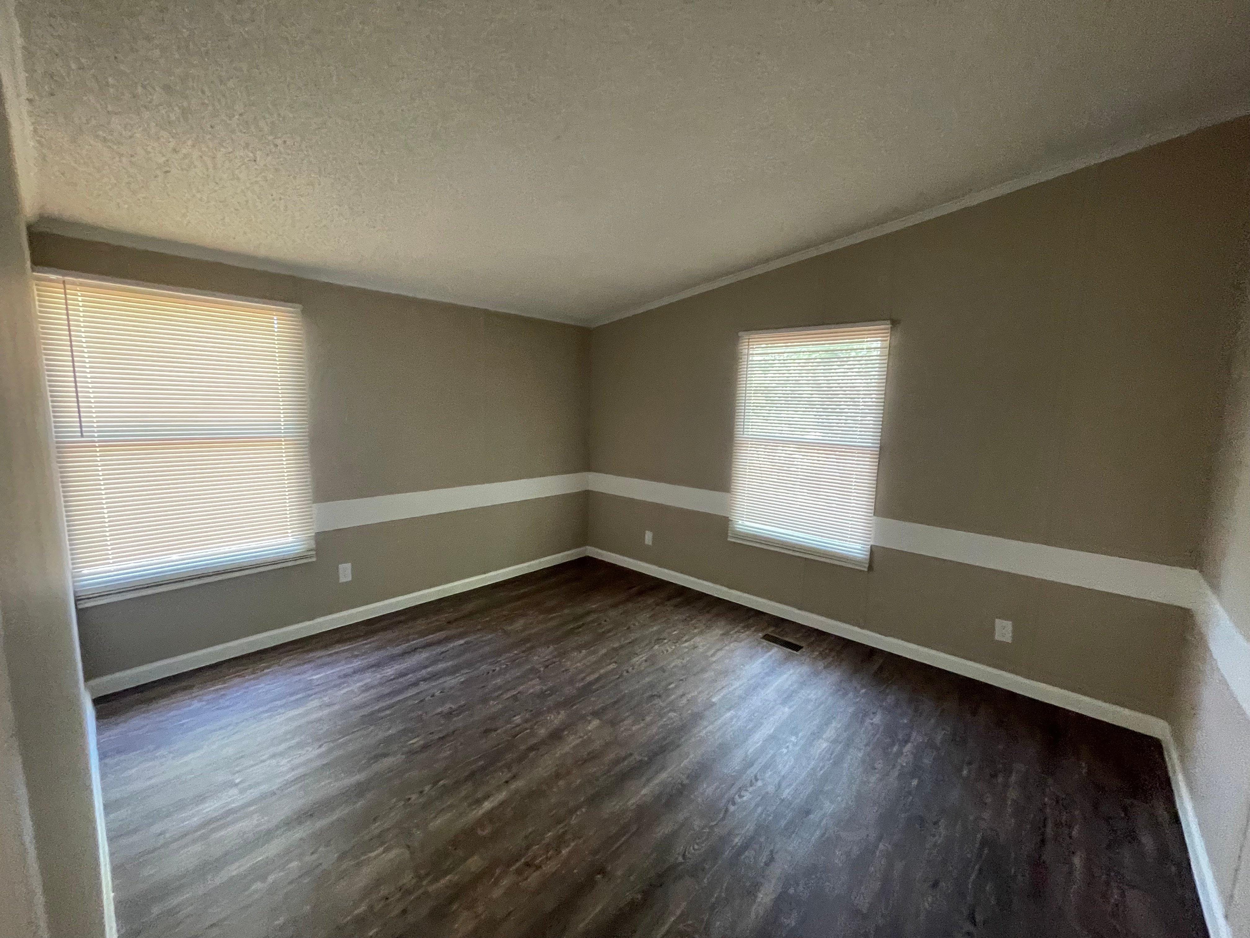 4800 S Foster Rd, Oklahoma City, Oklahoma 73129, 4 Bedrooms Bedrooms, ,2 BathroomsBathrooms,Single Wide,For Sale,S Foster Rd,1543