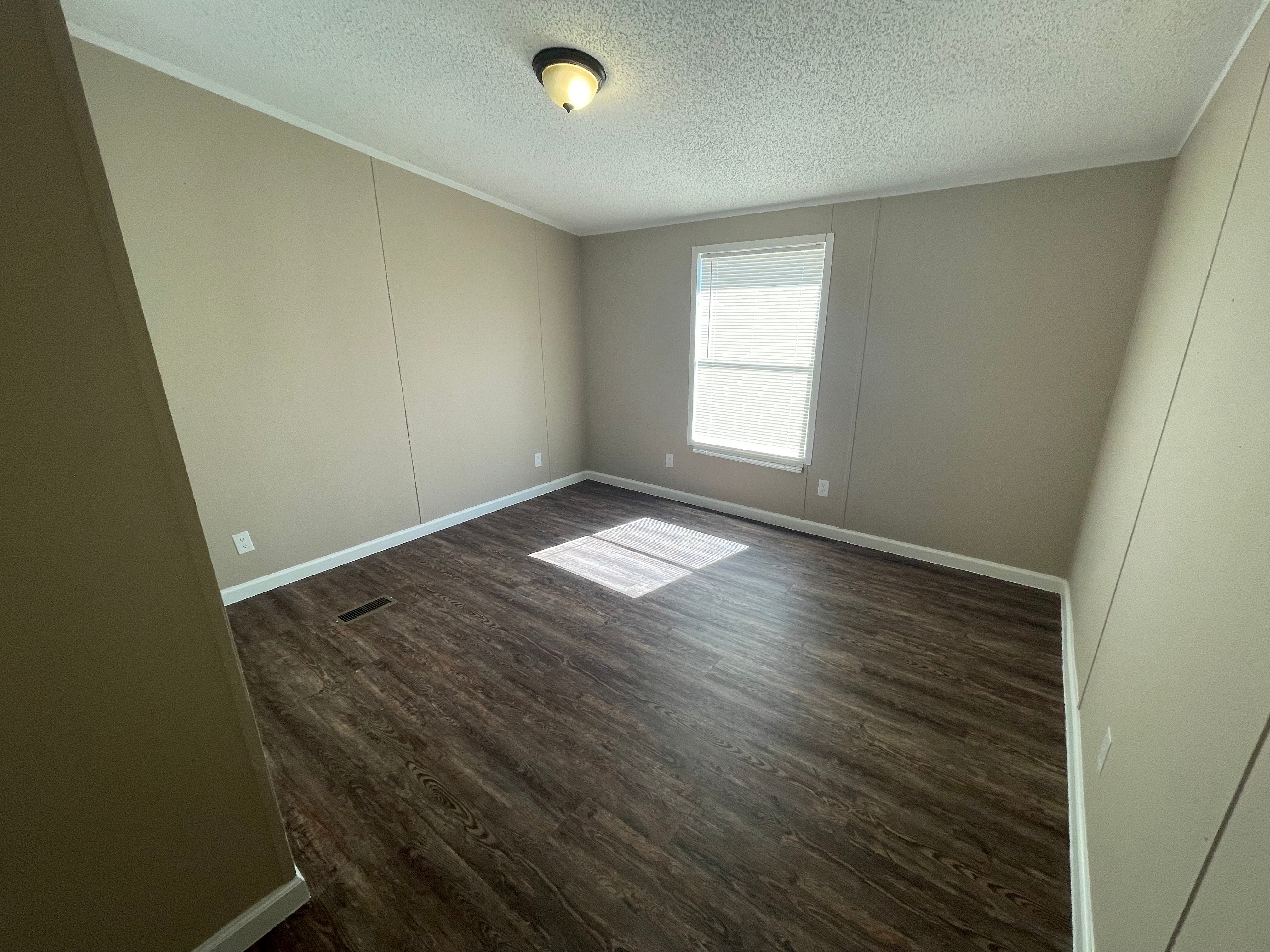 4800 S Foster Rd, Oklahoma City, Oklahoma 73129, 4 Bedrooms Bedrooms, ,2 BathroomsBathrooms,Single Wide,For Sale,S Foster Rd,1543
