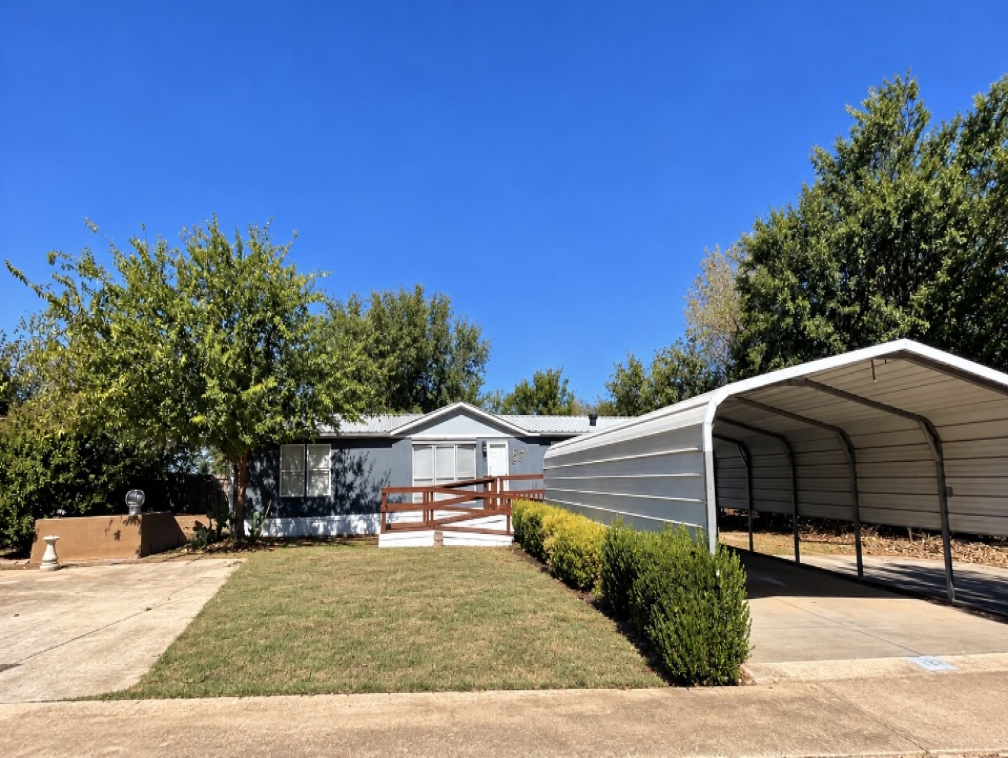 4800 S Foster Rd, Oklahoma City, Oklahoma 73129, 4 Bedrooms Bedrooms, ,2 BathroomsBathrooms,Single Wide,For Sale,S Foster Rd,1543