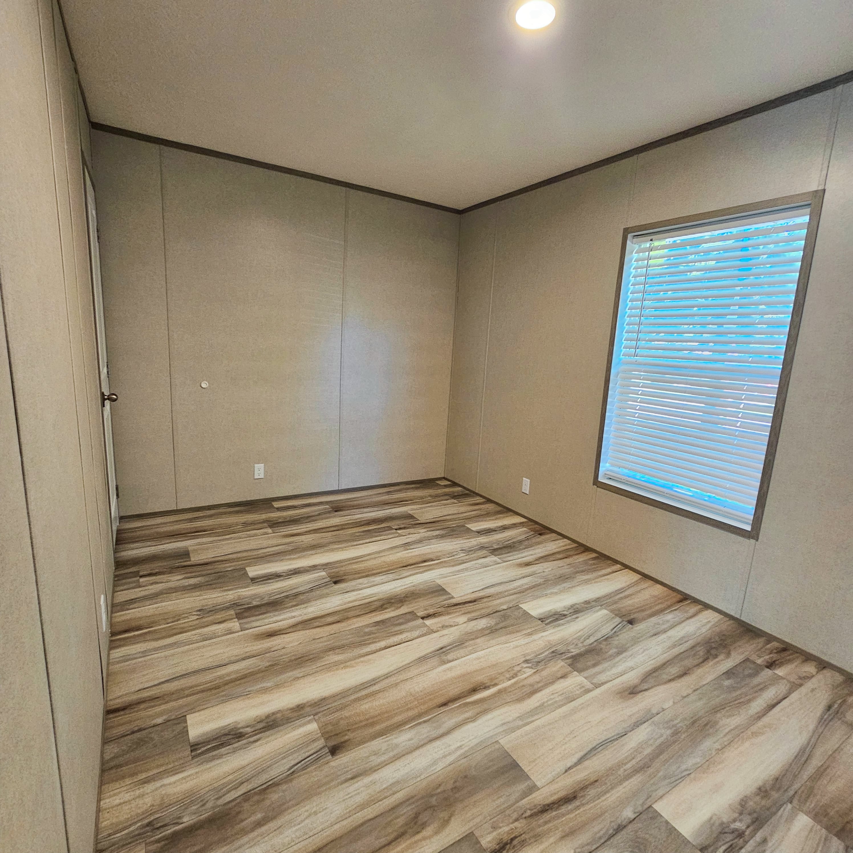 3700 28th Street, Sioux City, Iowa 51105, 3 Bedrooms Bedrooms, ,2 BathroomsBathrooms,Single Wide,For Sale,28th Street,1547