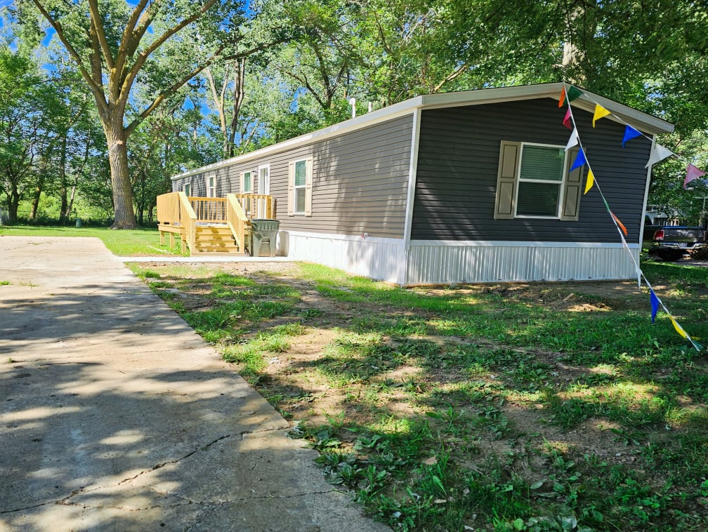 3700 28th Street, Sioux City, Iowa 51105, 3 Bedrooms Bedrooms, ,2 BathroomsBathrooms,Single Wide,For Sale,28th Street,1547